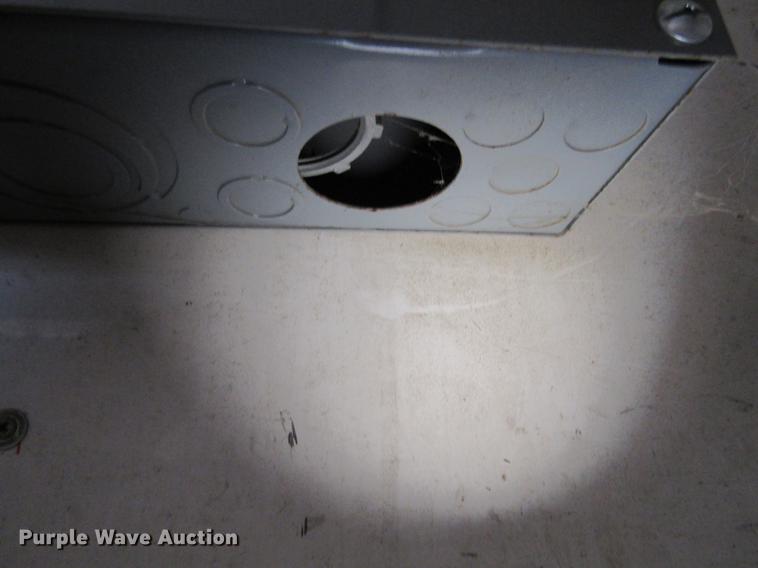 image for item DF3881 1999 United Express enclosed cargo trailer