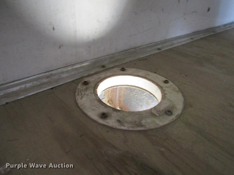 image for item DF3881 1999 United Express enclosed cargo trailer