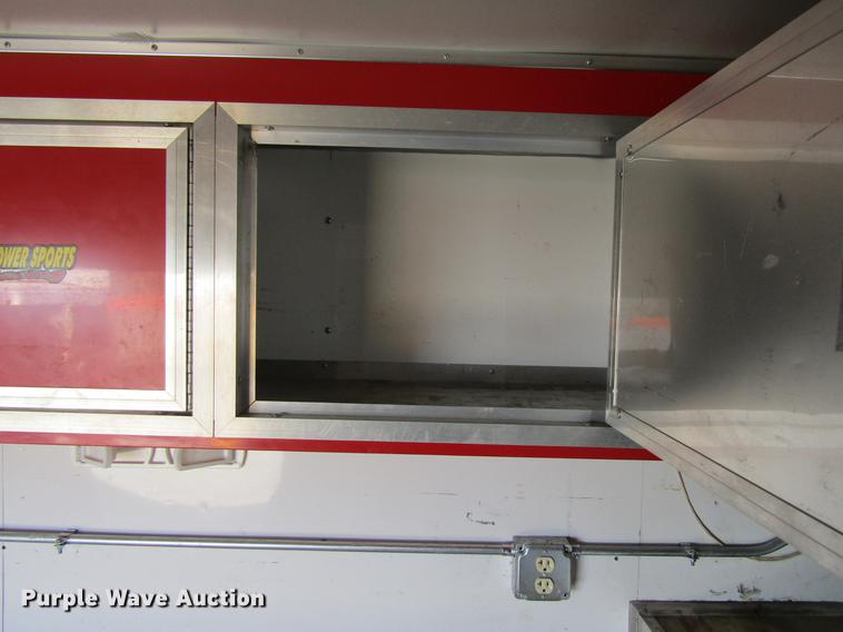 image for item DF3881 1999 United Express enclosed cargo trailer