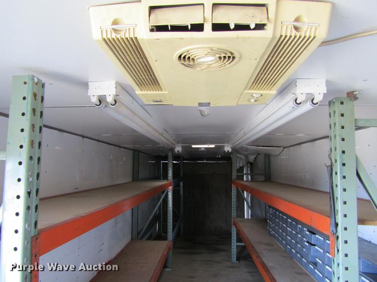 image for item DF3881 1999 United Express enclosed cargo trailer