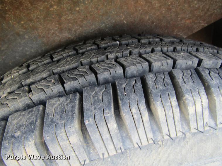 image for item DF3881 1999 United Express enclosed cargo trailer