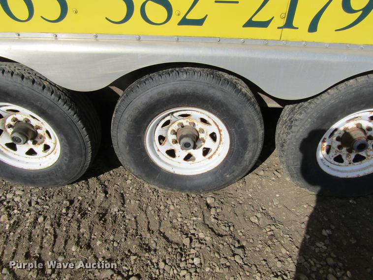 image for item DF3881 1999 United Express enclosed cargo trailer