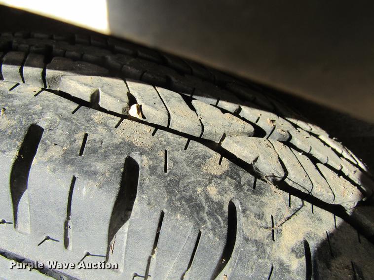 image for item DF3881 1999 United Express enclosed cargo trailer