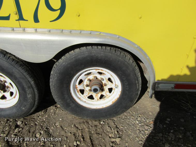 image for item DF3881 1999 United Express enclosed cargo trailer