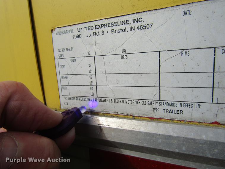 image for item DF3881 1999 United Express enclosed cargo trailer