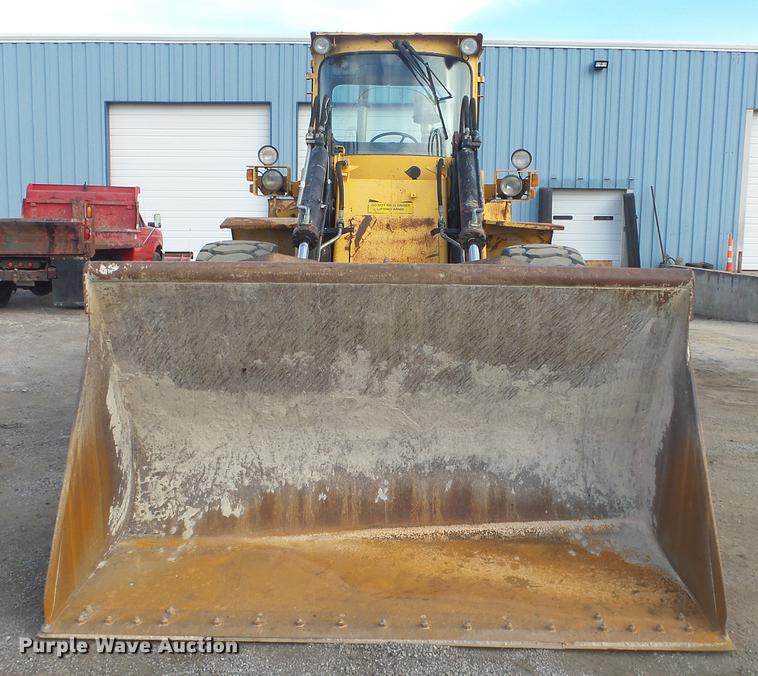 image for item DG2762 1988 Michigan L90 wheel loader