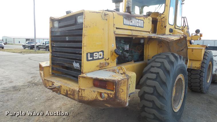 image for item DG2762 1988 Michigan L90 wheel loader