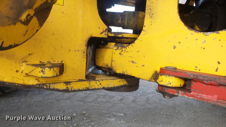 image for item DG2762 1988 Michigan L90 wheel loader
