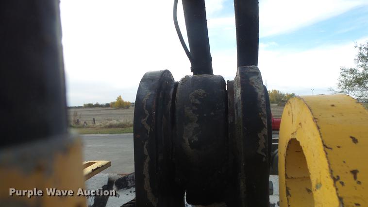 image for item DG2762 1988 Michigan L90 wheel loader
