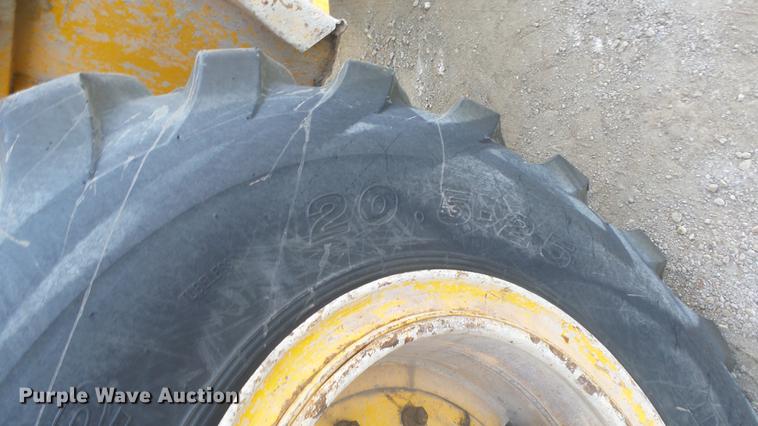 image for item DG2762 1988 Michigan L90 wheel loader