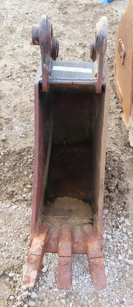 image for item DN9172 (2) excavator buckets
