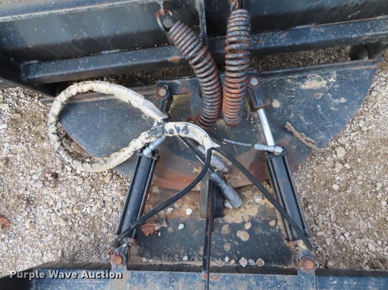 image for item DN9173 Bobcat 3570 skid steer breaker