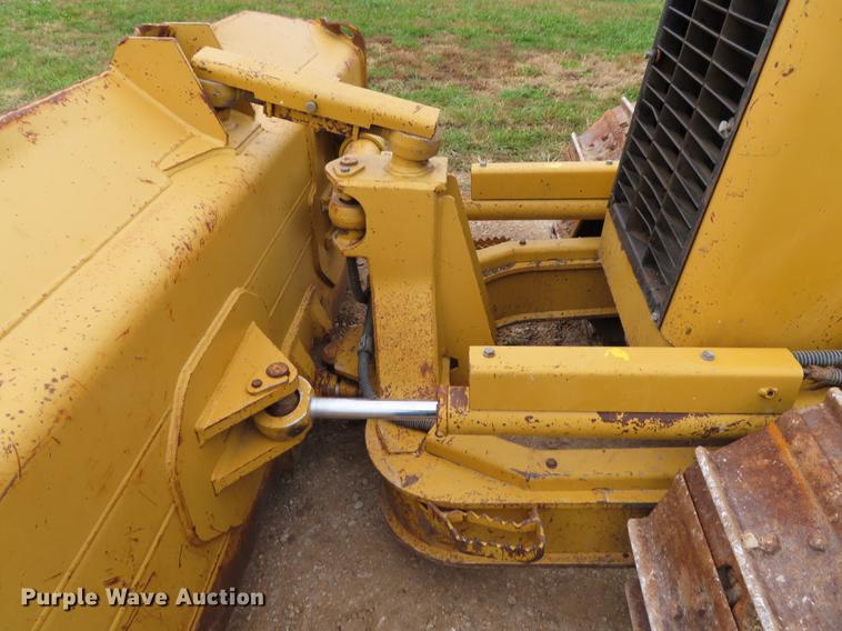 image for item DN9220 2005 Caterpillar D5G XL dozer
