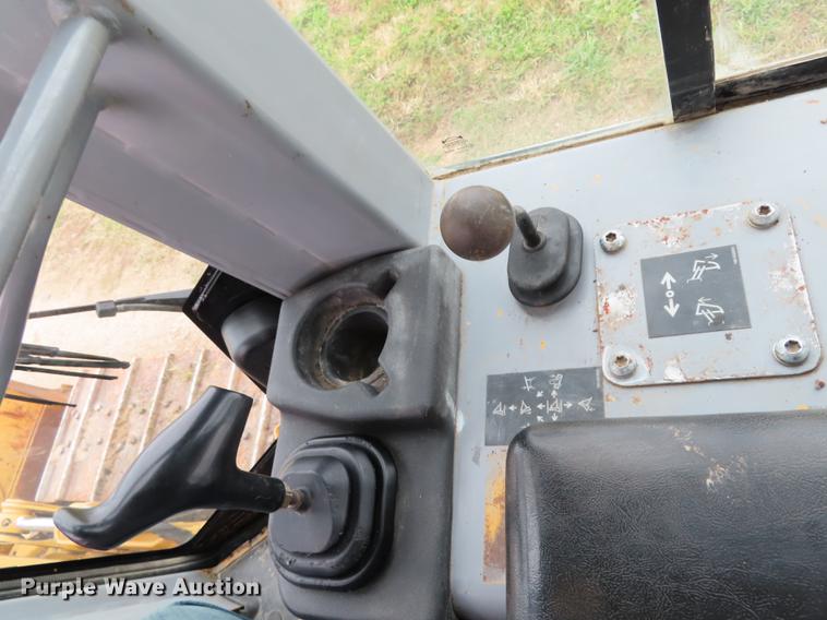 image for item DN9220 2005 Caterpillar D5G XL dozer