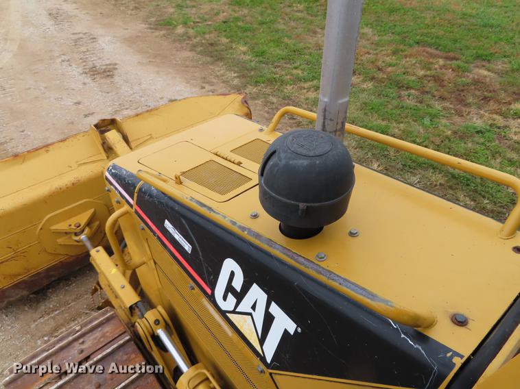 image for item DN9220 2005 Caterpillar D5G XL dozer