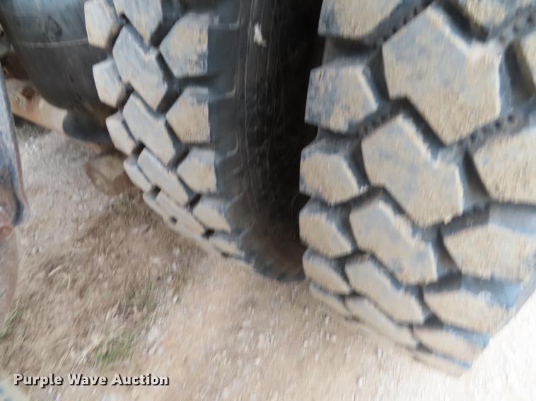 image for item DN9221 2005 Kenworth T800B semi truck