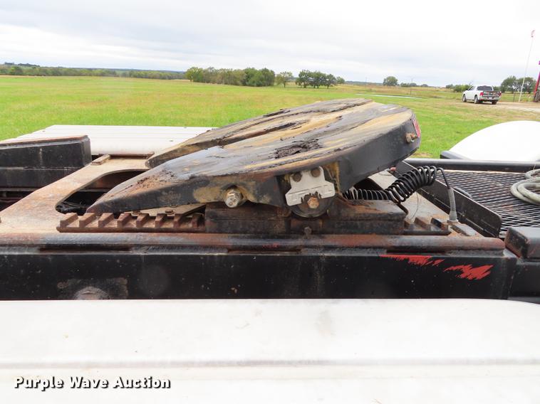 image for item DN9221 2005 Kenworth T800B semi truck