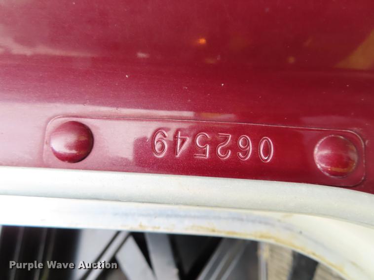 image for item DN9222 2004 Kenworth T800B semi truck