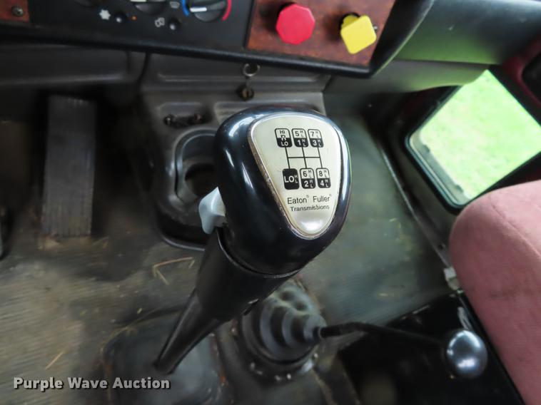 image for item DN9222 2004 Kenworth T800B semi truck