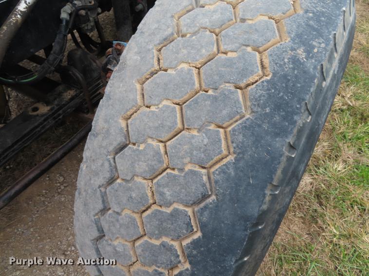 image for item DN9222 2004 Kenworth T800B semi truck