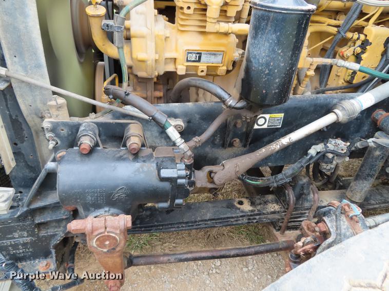 image for item DN9222 2004 Kenworth T800B semi truck