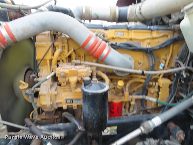 image for item DN9222 2004 Kenworth T800B semi truck