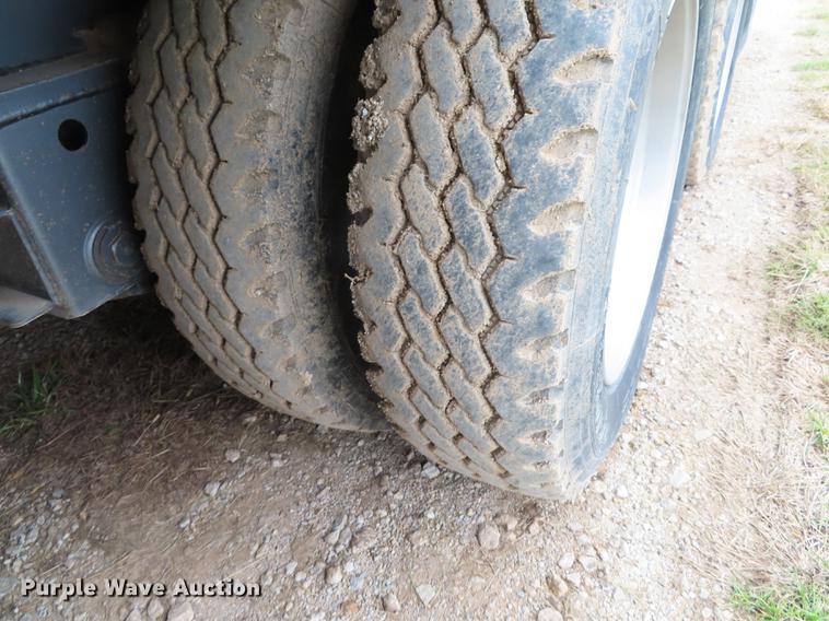 image for item DN9223 2014 Matrixx folding neck flatbed oilfield trailer