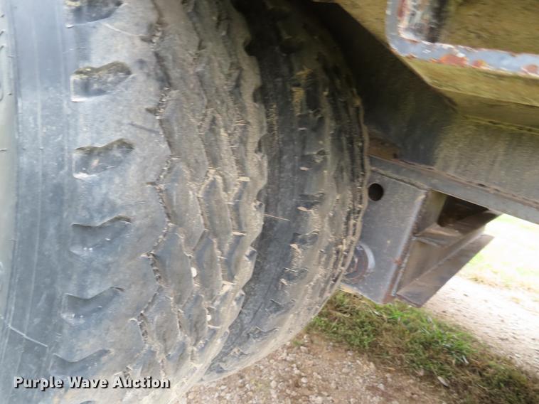 image for item DN9223 2014 Matrixx folding neck flatbed oilfield trailer