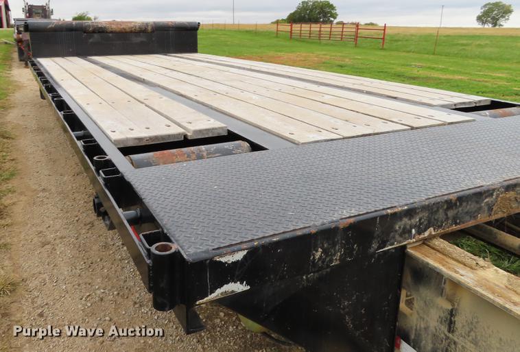 image for item DN9224 2015 Matrixx F55 extendable drop deck oilfield trailer
