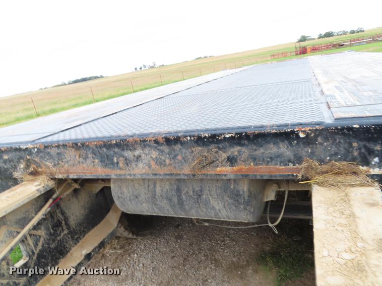 image for item DN9224 2015 Matrixx F55 extendable drop deck oilfield trailer