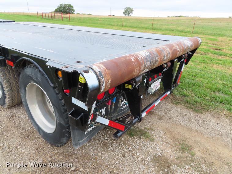 image for item DN9224 2015 Matrixx F55 extendable drop deck oilfield trailer