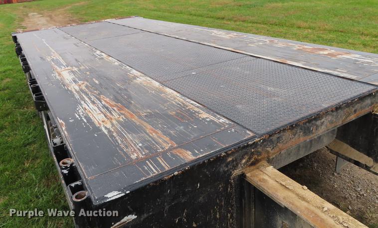 image for item DN9224 2015 Matrixx F55 extendable drop deck oilfield trailer