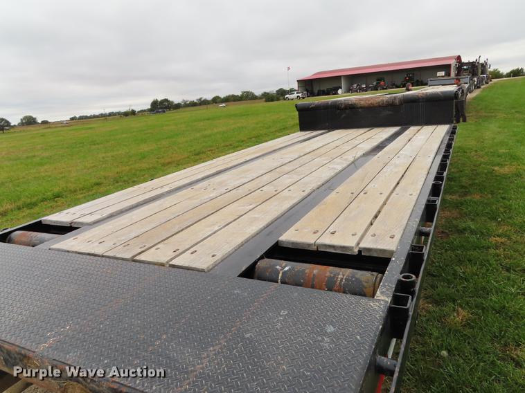 image for item DN9224 2015 Matrixx F55 extendable drop deck oilfield trailer