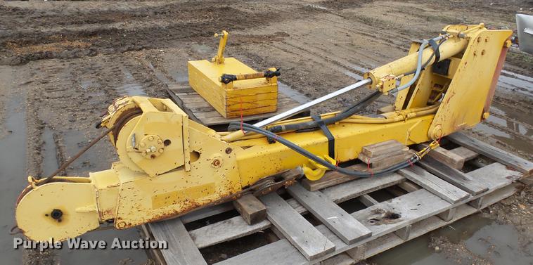 image for item DX9134 Midwestern M16R side boom