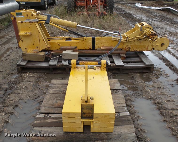 image for item DX9134 Midwestern M16R side boom