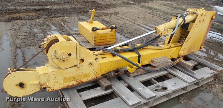 image for item DX9134 Midwestern M16R side boom