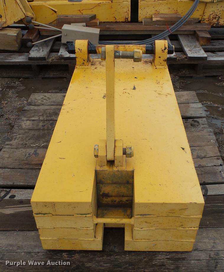 image for item DX9134 Midwestern M16R side boom