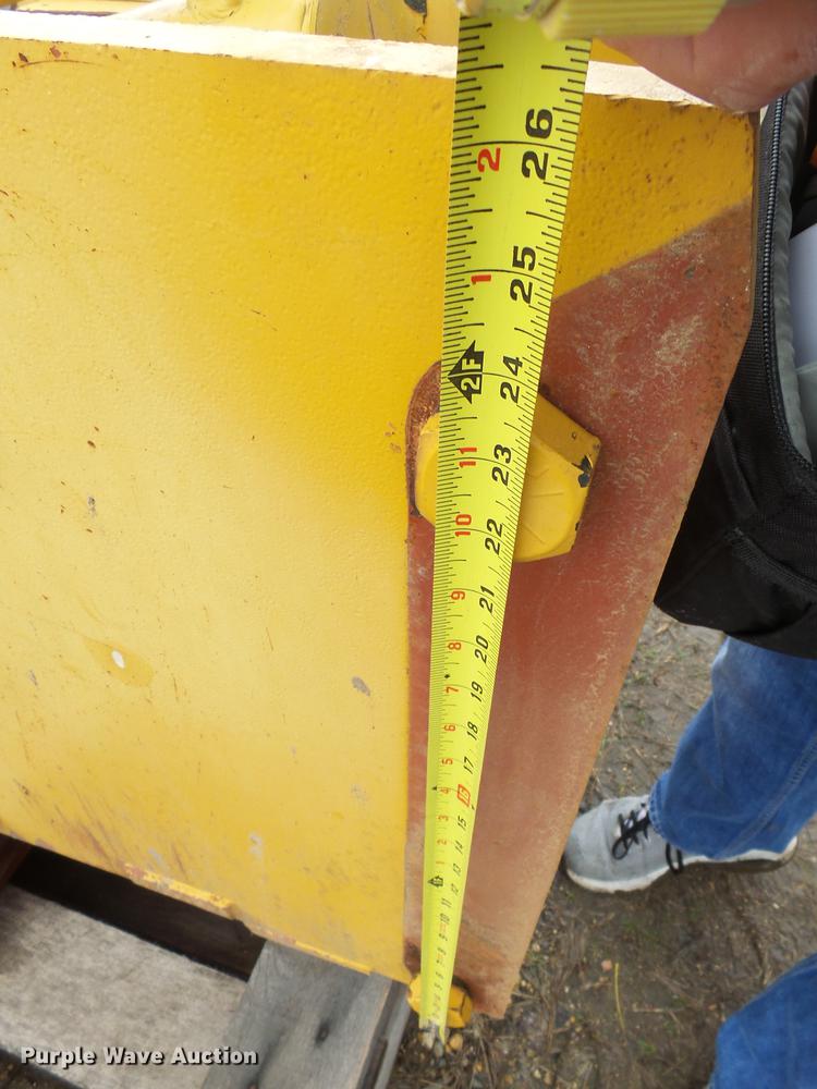 image for item DX9134 Midwestern M16R side boom