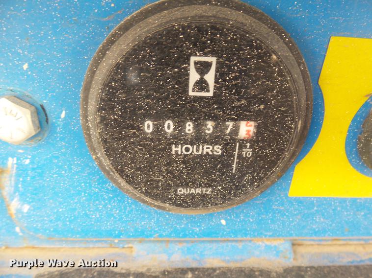 image for item DX9143 2002 Genie GS-2632 scissor lift