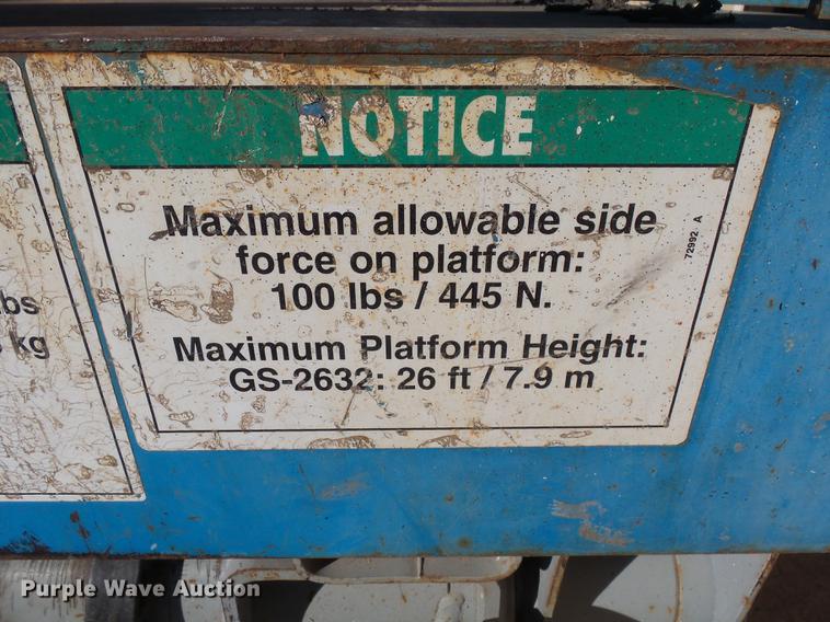 image for item DX9143 2002 Genie GS-2632 scissor lift