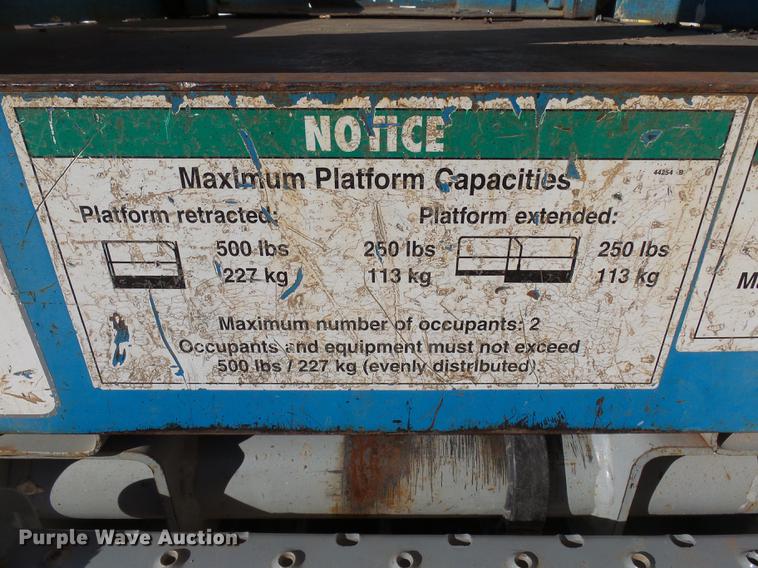 image for item DX9143 2002 Genie GS-2632 scissor lift