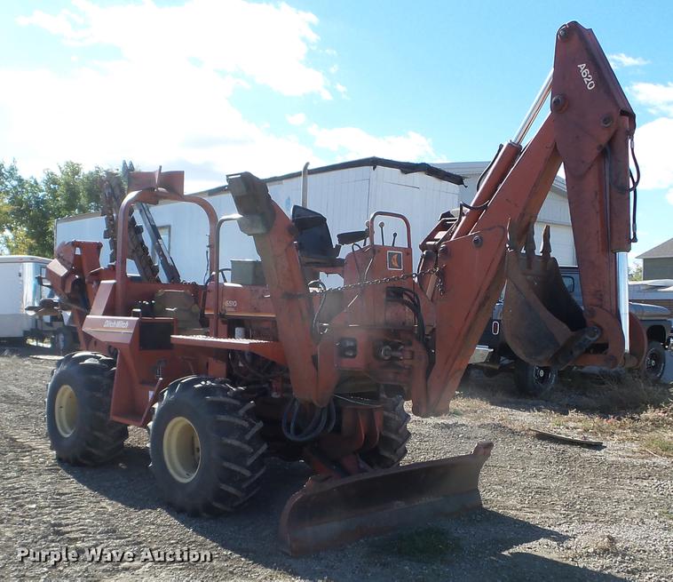 image for item DX9539 1989 Ditch Witch 6510DD trencher