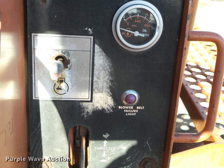 image for item DX9539 1989 Ditch Witch 6510DD trencher