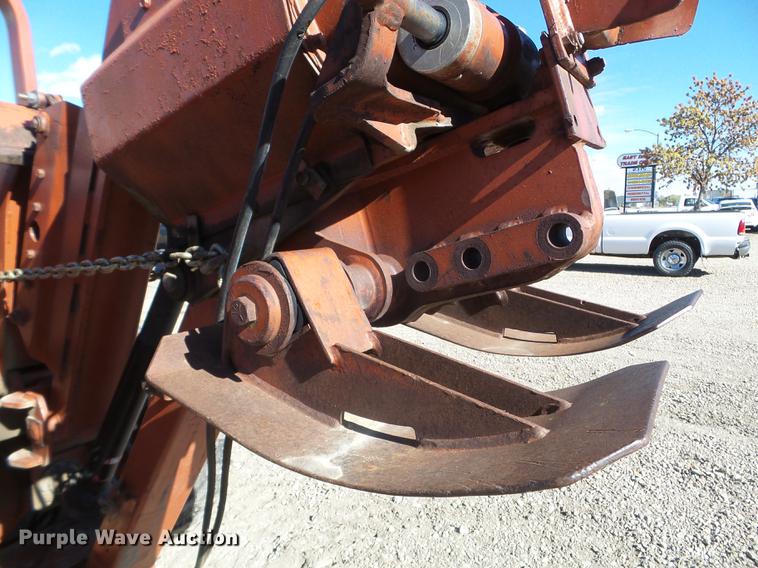 image for item DX9539 1989 Ditch Witch 6510DD trencher