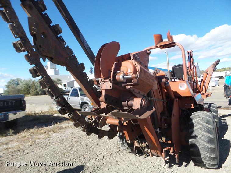 image for item DX9539 1989 Ditch Witch 6510DD trencher
