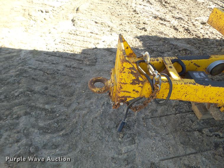 image for item DX9566 2001 Vac-tron vacuum trailer