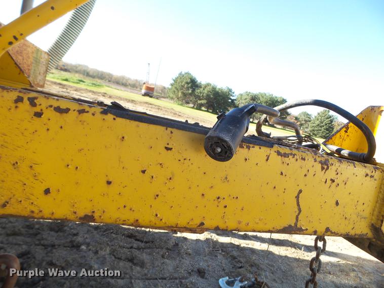 image for item DX9566 2001 Vac-tron vacuum trailer