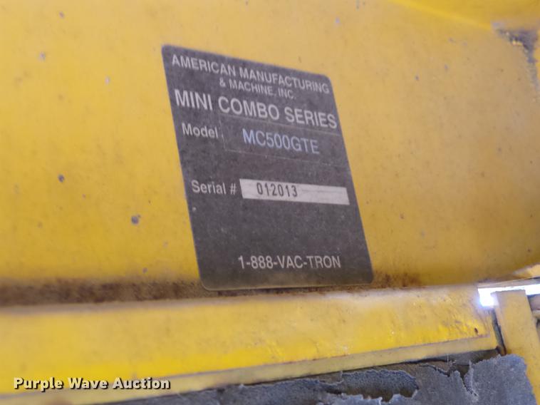 image for item DX9566 2001 Vac-tron vacuum trailer