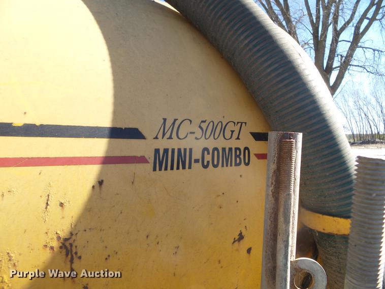 image for item DX9566 2001 Vac-tron vacuum trailer