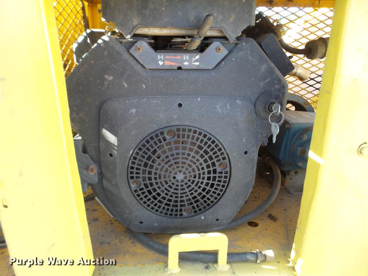image for item DX9566 2001 Vac-tron vacuum trailer